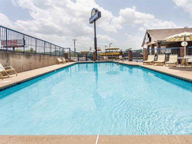 Days Inn By Wyndham Nashville N Opryland/Grand Ole Opry Екстер'єр фото