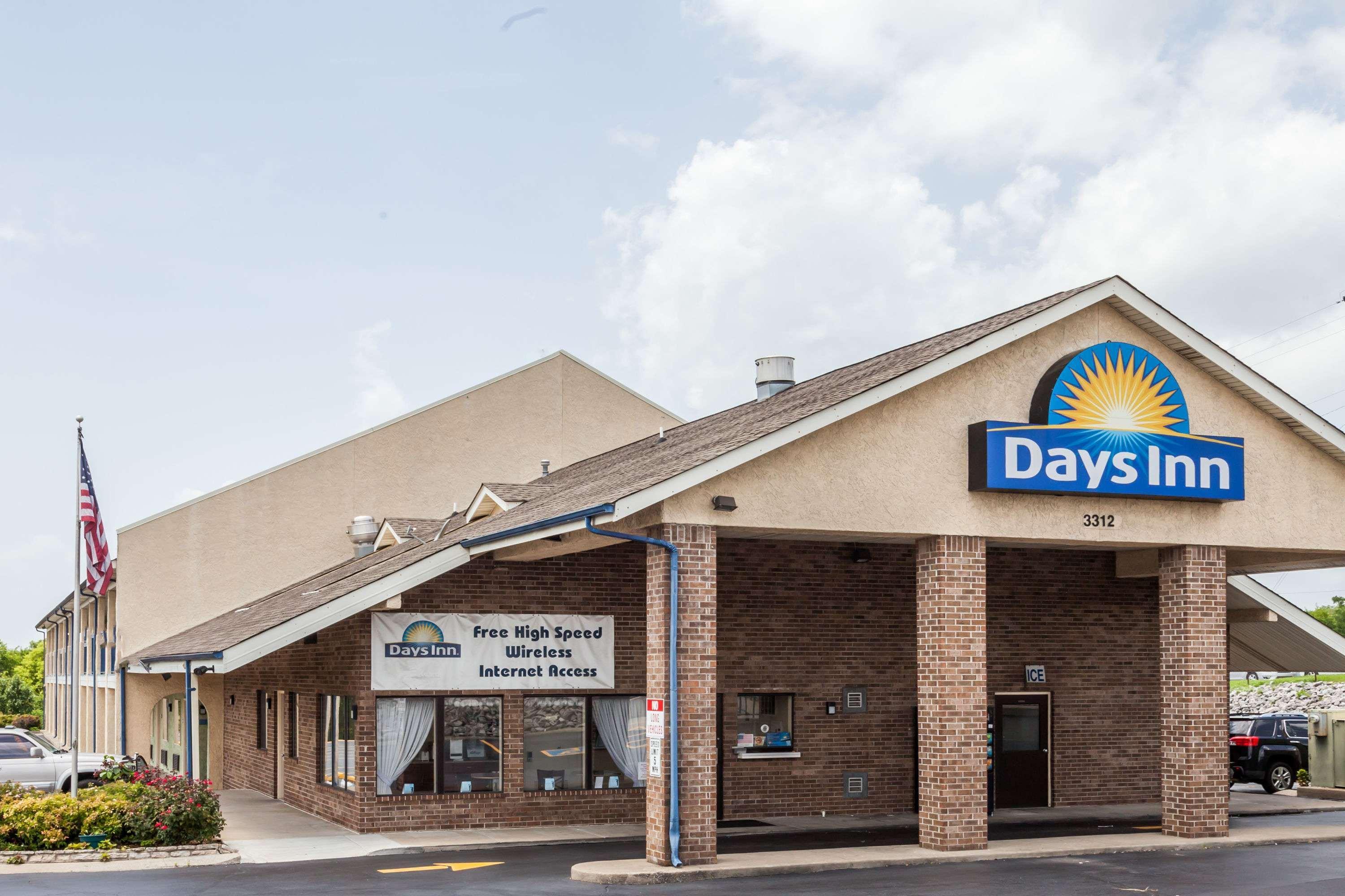 Days Inn By Wyndham Nashville N Opryland/Grand Ole Opry Екстер'єр фото