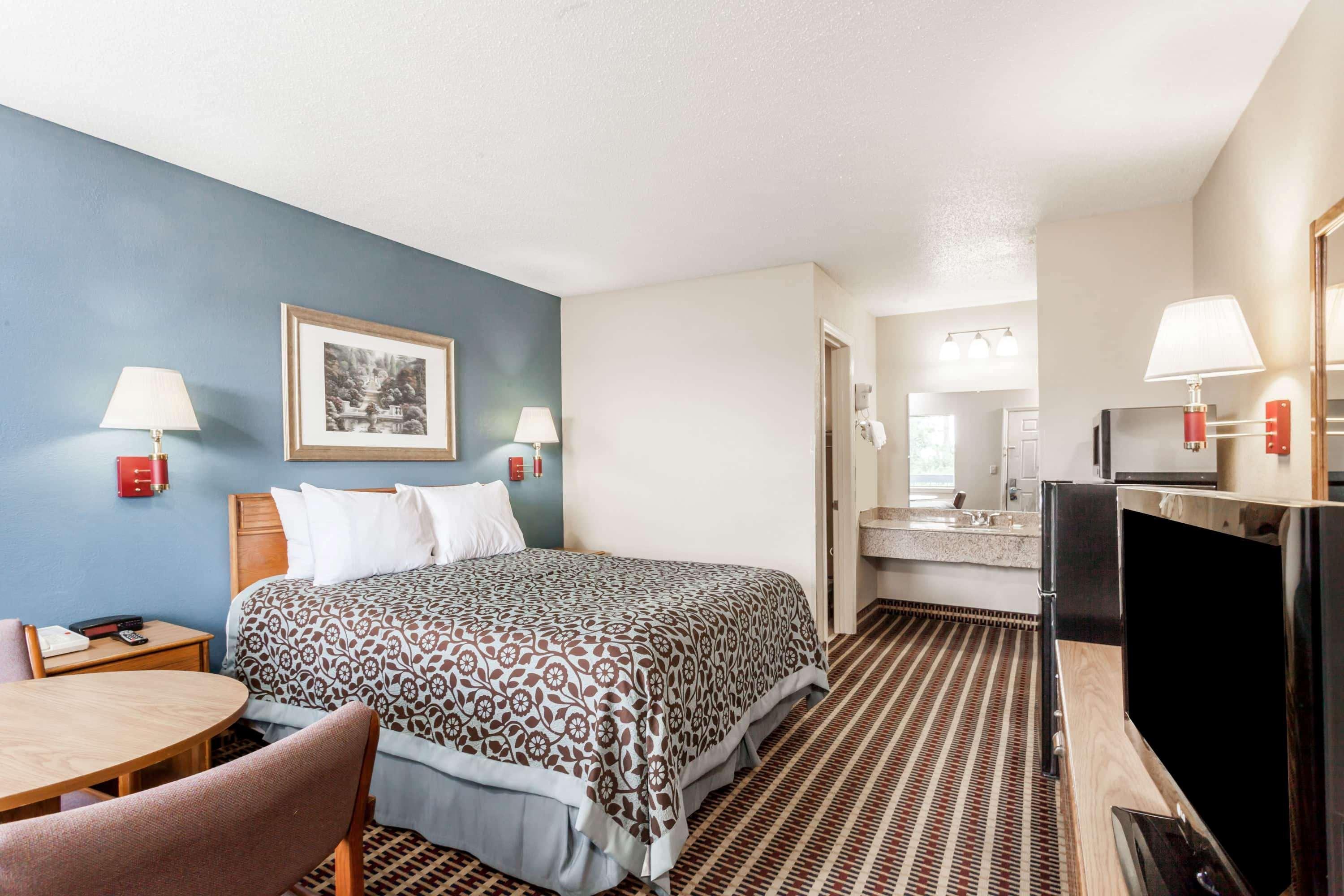 Days Inn By Wyndham Nashville N Opryland/Grand Ole Opry Екстер'єр фото
