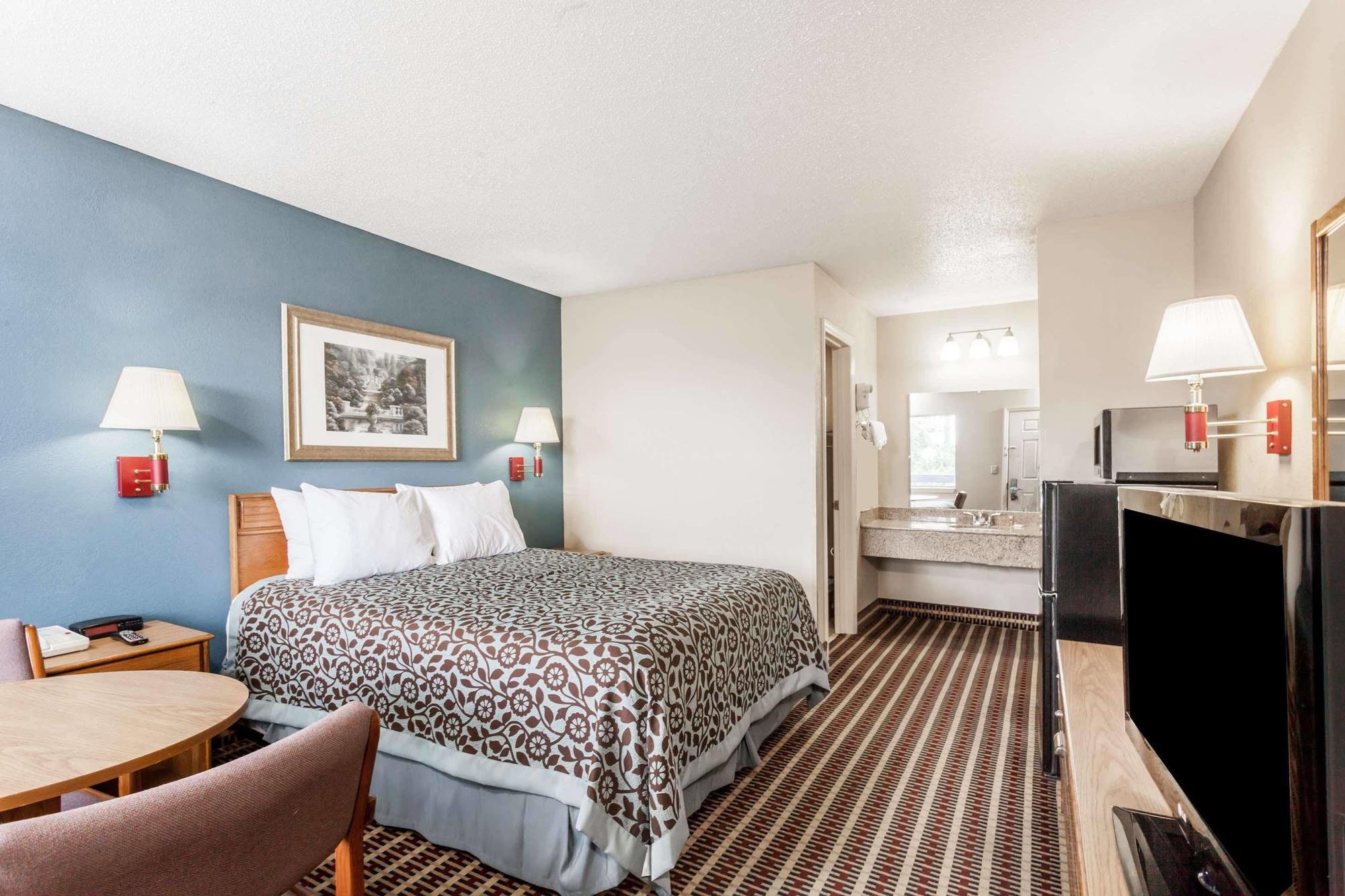 Days Inn By Wyndham Nashville N Opryland/Grand Ole Opry Екстер'єр фото